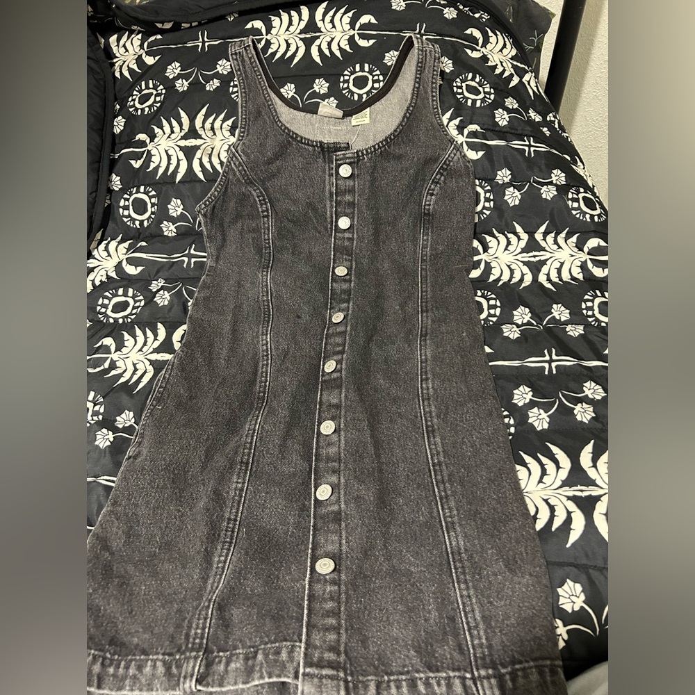 Women’s Levi’s jean dress